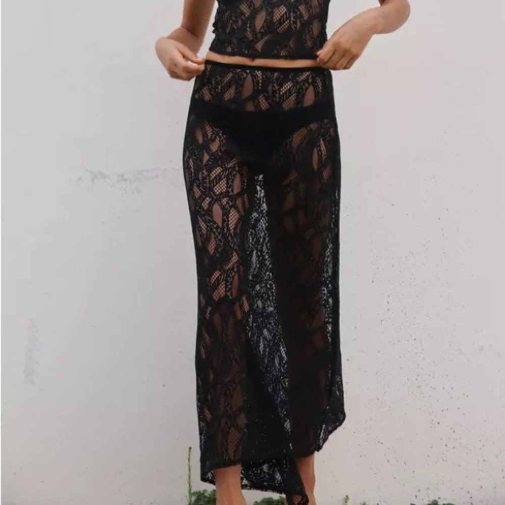 ZARA LACE SKIRT LIMITED EDITION